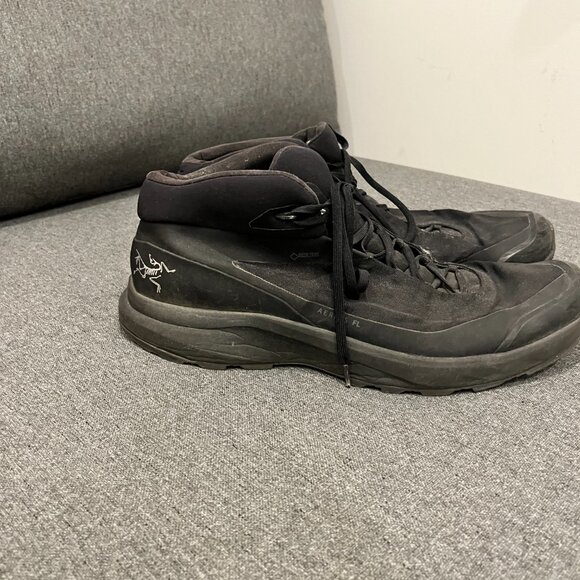 🏔️ Arc'teryx Aerios FL Mid GTX Men's Hiking Boots Size 12 Black - Picture 2 of 7